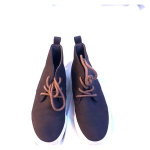 Size 2 old navy kids shoes.